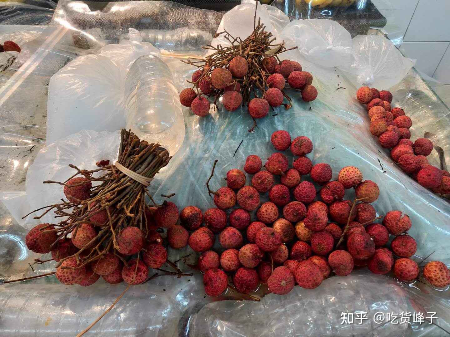 荔枝快速去壳,1分钟剥30个,个个光滑又完整,附荔枝挑选技巧 - 知乎
