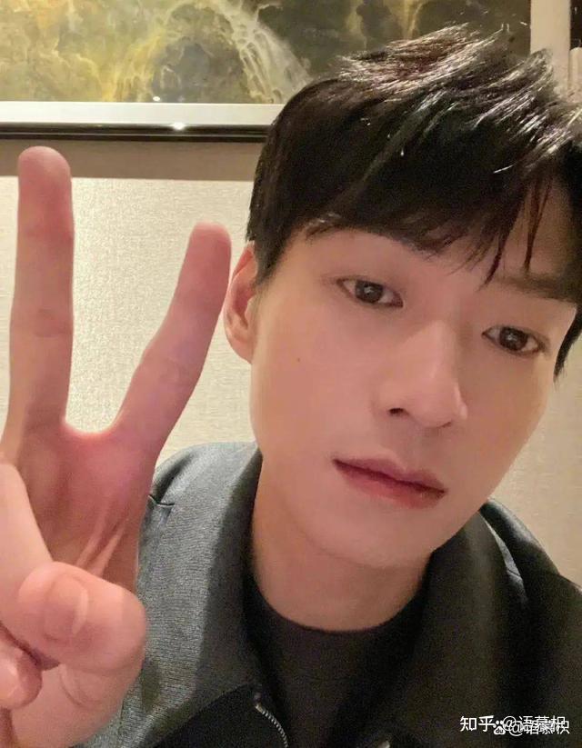 魏大勋秦岚三亚过年将结婚女方怀孕超恨嫁男方结束杨幂地下恋