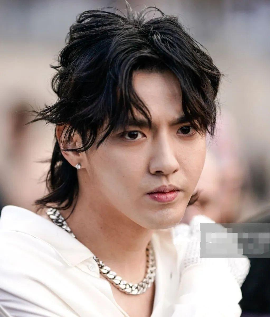 曝吴亦凡出狱恐再受罚回加拿大或面临化学阉割亲历者透露细节