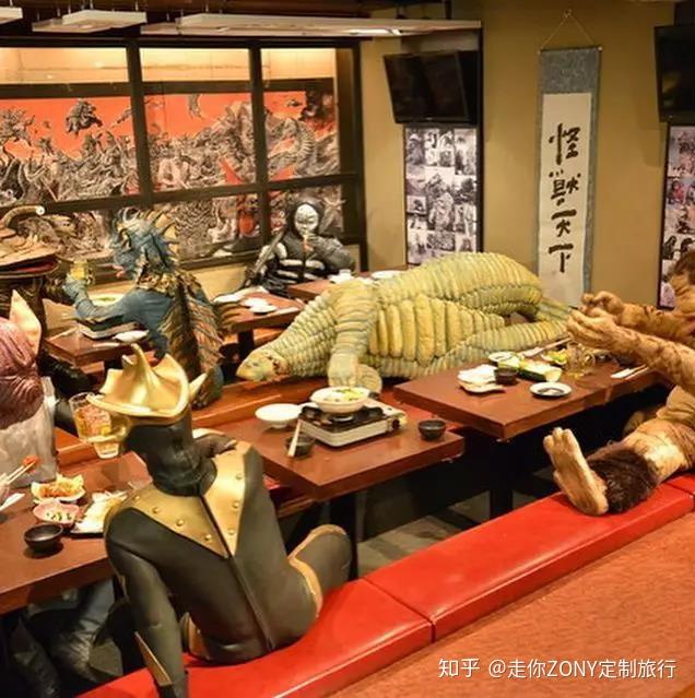 对奥特曼或是各种日产的怪兽特摄片感兴趣的话,怪兽酒场一定是最适合