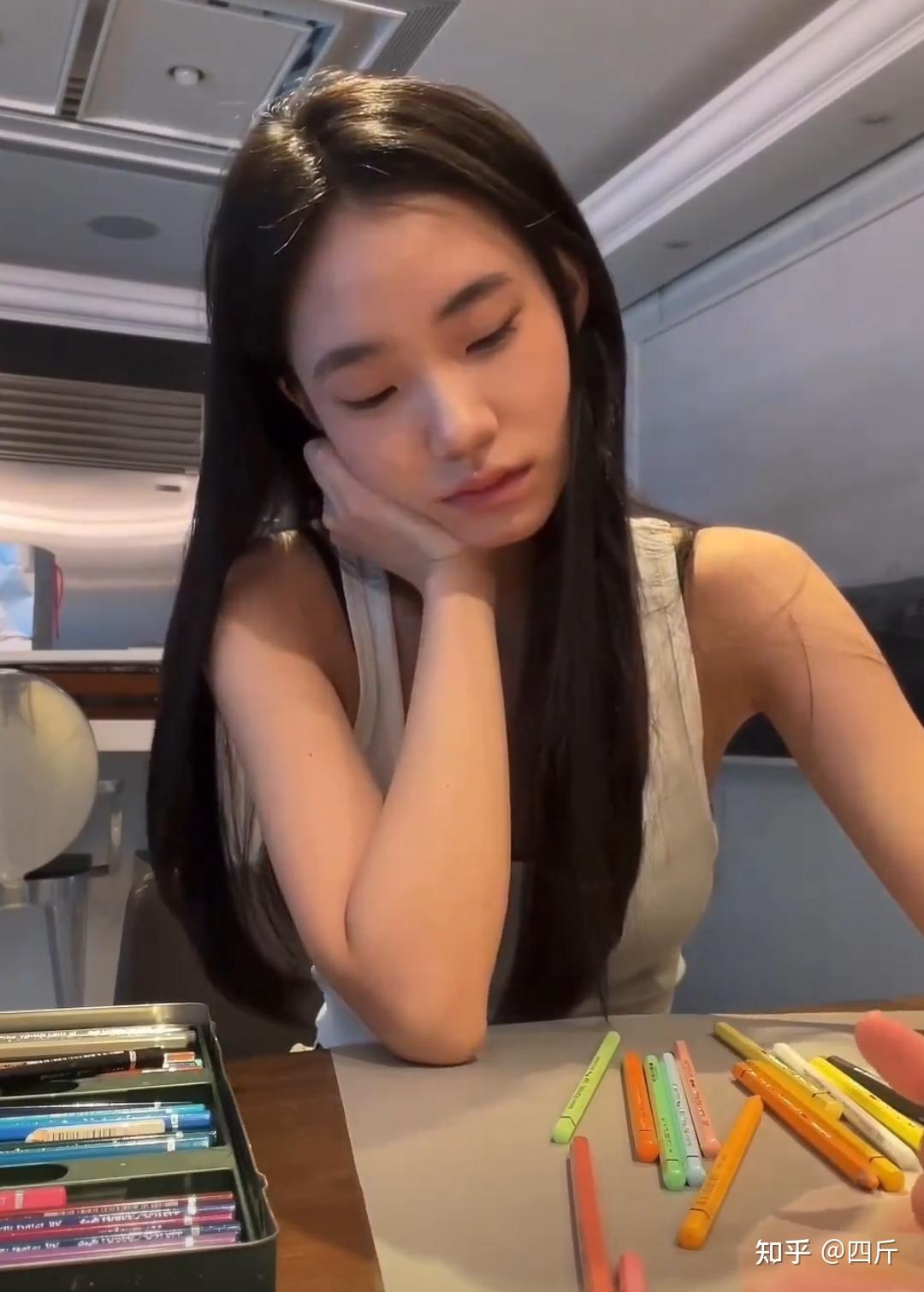 打扮早熟被批绿茶,疑似不雅动作挨骂 - 知乎