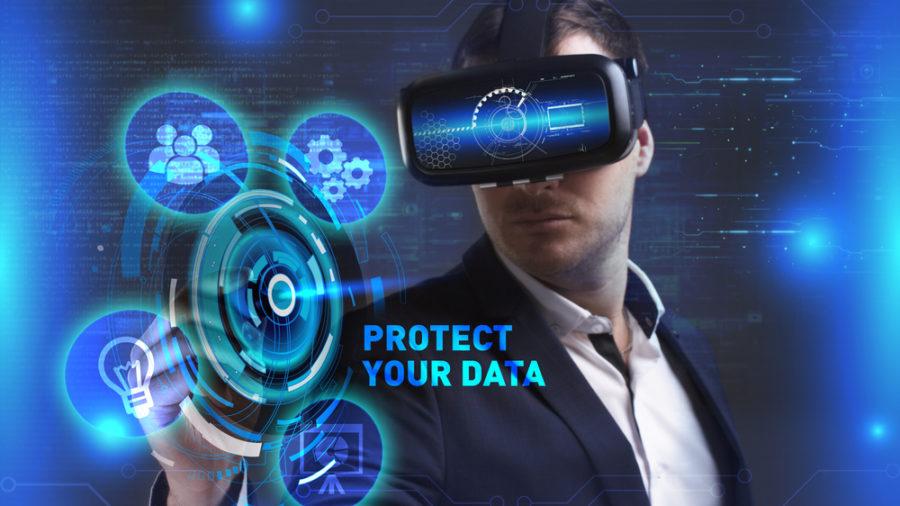 今天我谈论的是一个虚拟世界里的网络安全问题,有人说过,vr应用是继