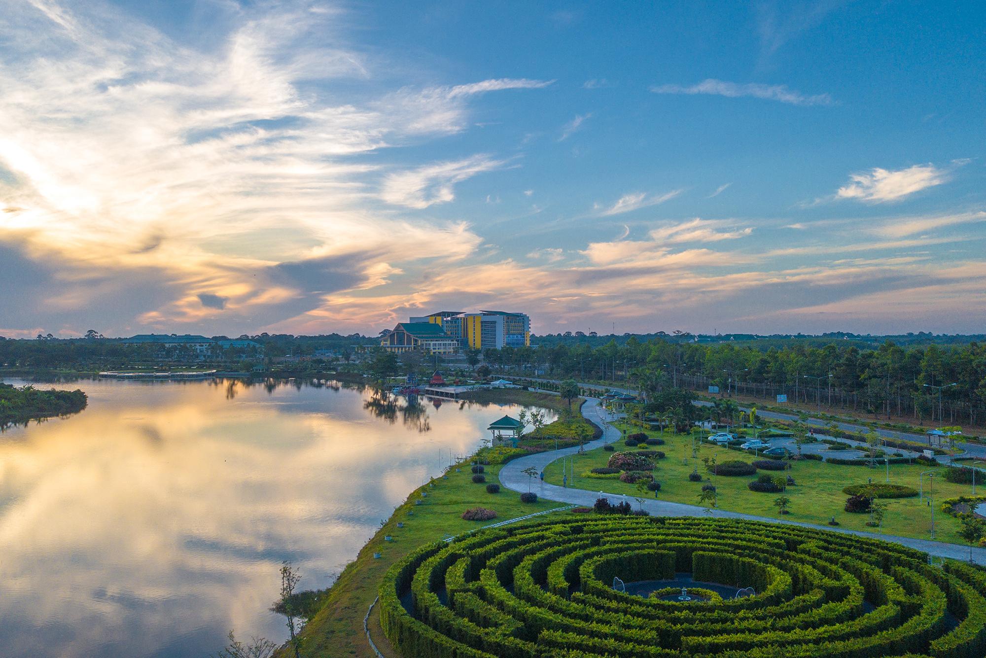 瓦莱拉大学怎么样