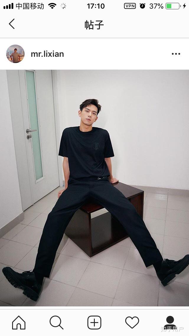 请问有没有李现的帅照