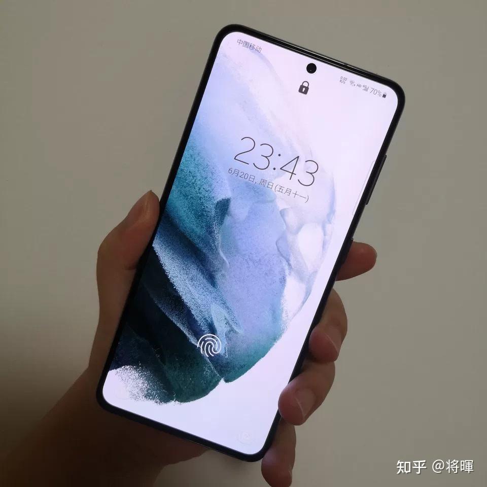 三星galaxy s21屏幕素质出色,滑动体验给力