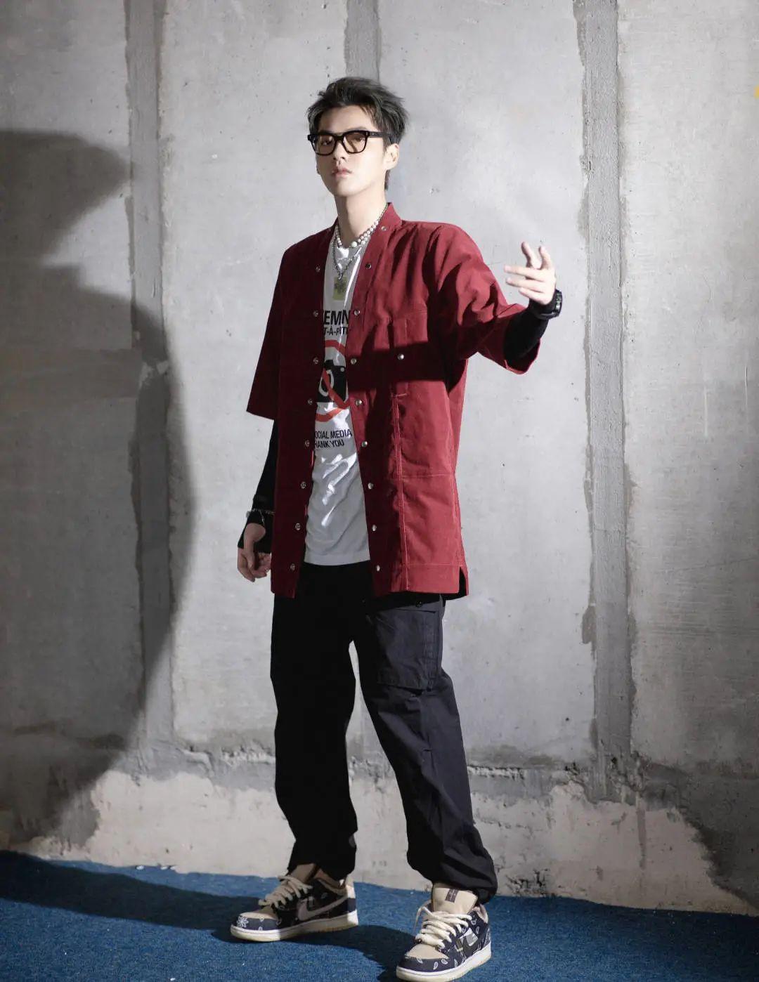 在吴亦凡上脚腰果花 dunk 之后. - 知乎