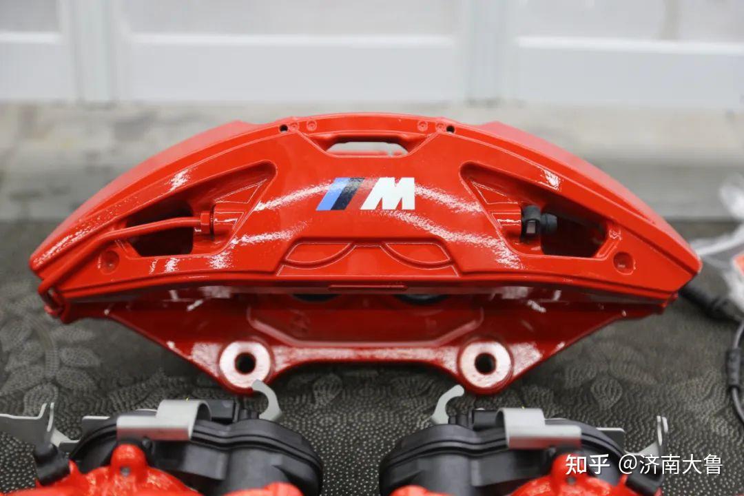 宝马x3升级mp刹车卡钳颜值与性能同在