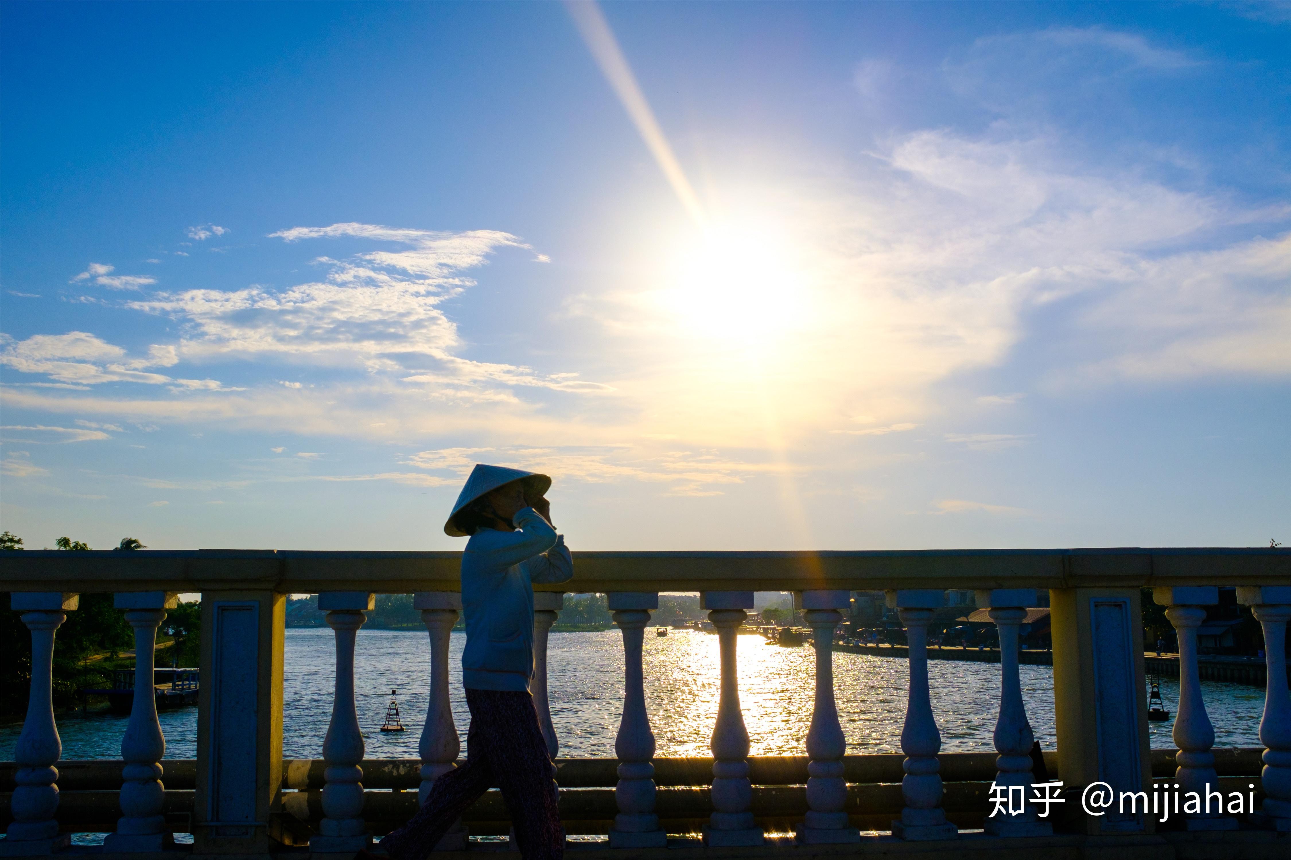 手里有佳能500D,最近看上了富士X100F,想问下