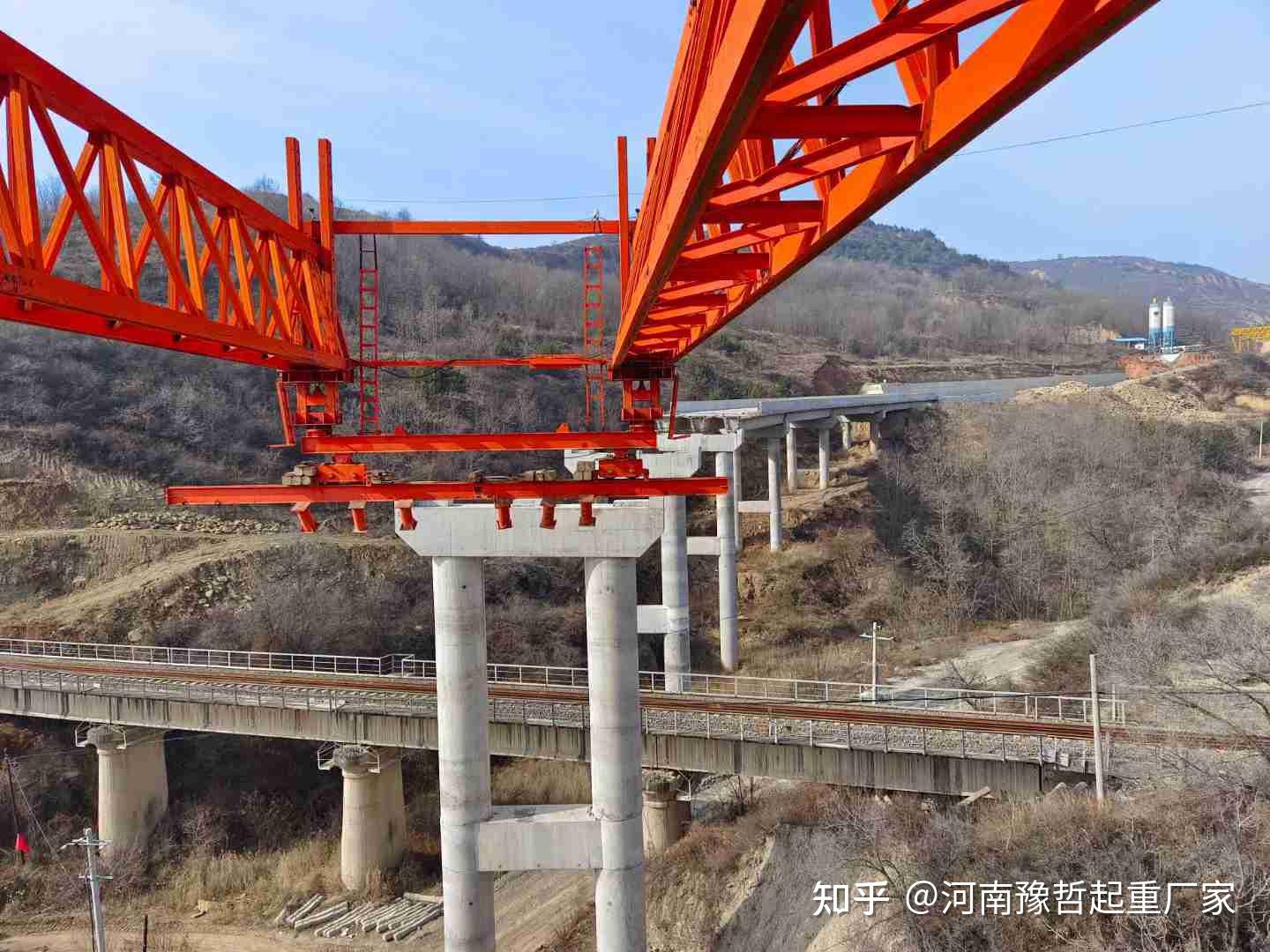 为您具体介绍广西柳州双梁式架桥机 - 知乎