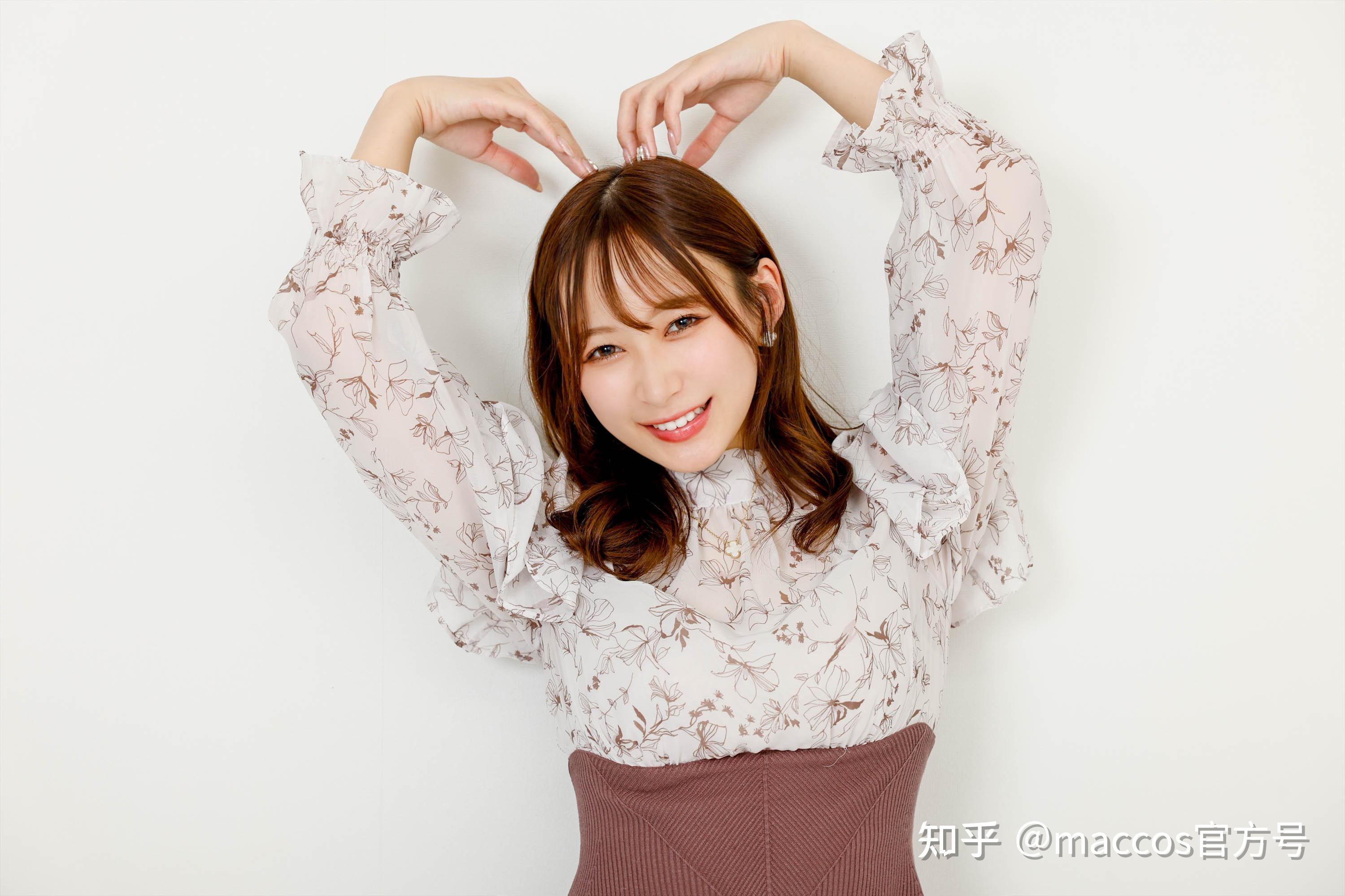 最好的女人悠纱有朱悠纱ありす一个完全是乌布的女孩进入了日本演圈