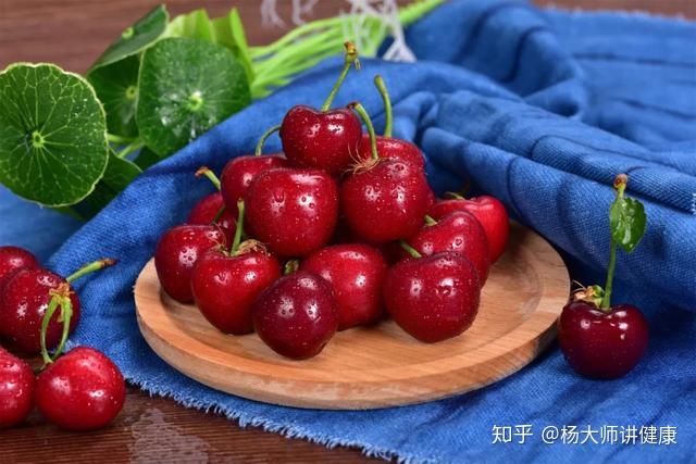 樱桃苹果柠檬桃子草莓这五种常见水果痛风患者放心吃