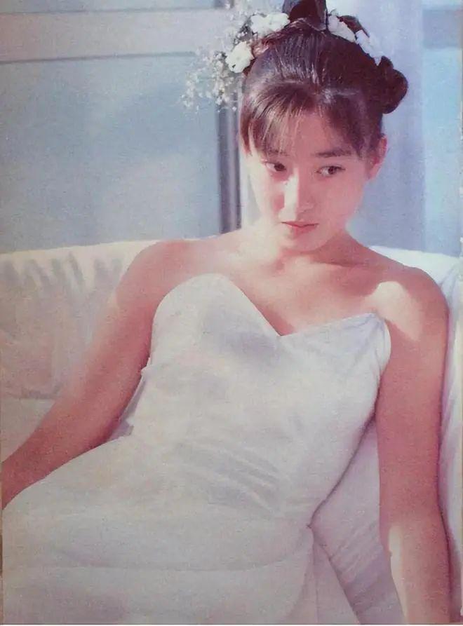 直到1991年宫泽光子疯狂般的让女儿付出,宫泽光子了解到一个渠道,可以