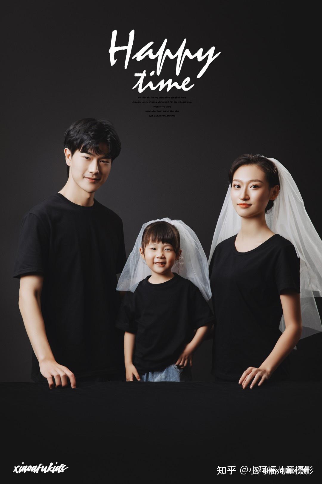 极简风格亲子照这组没有不喜欢的吧