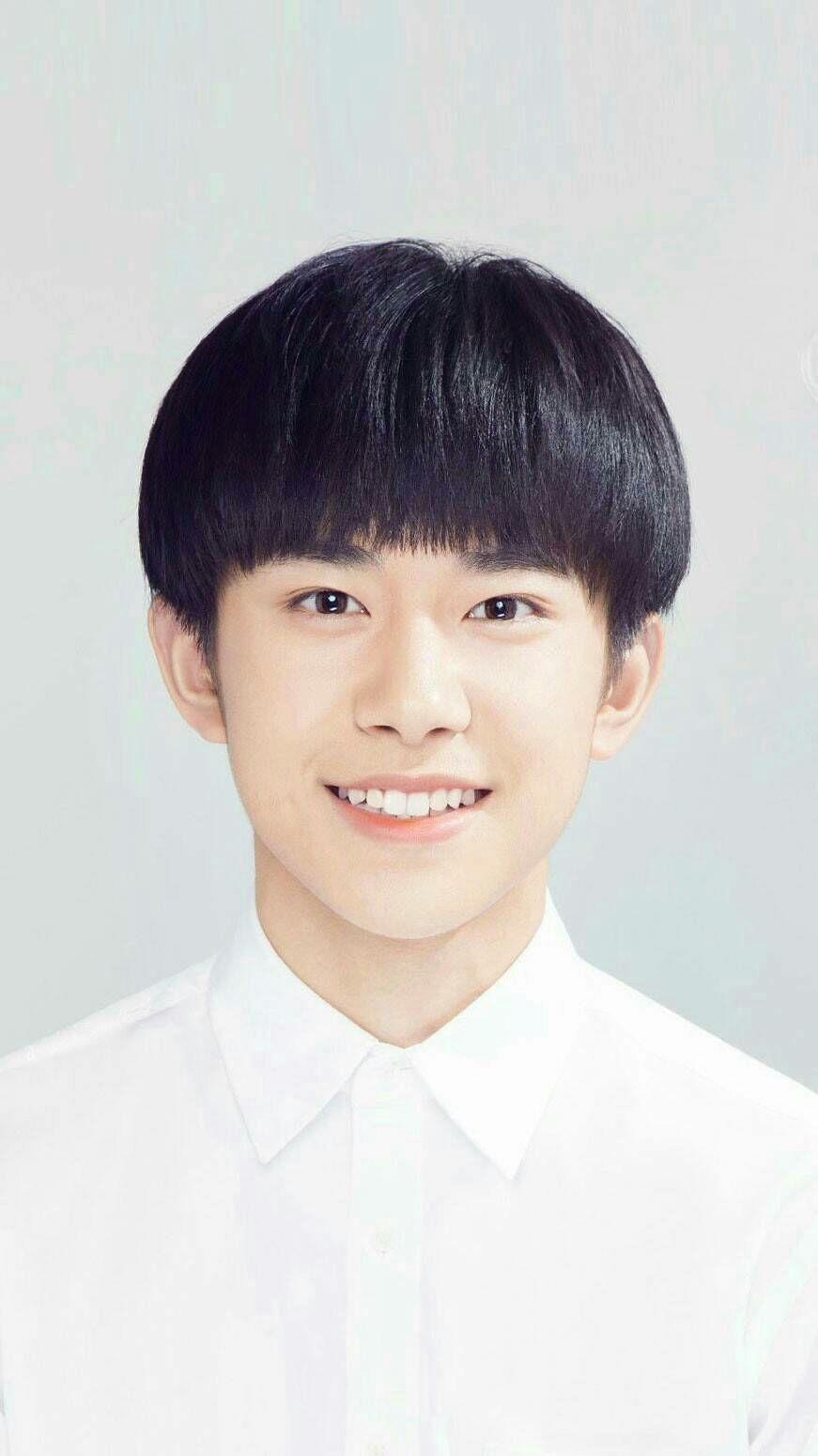 易烊千玺生日快乐祝福合集 v2-33dc1d27c4a5951369669ba15cb0bd2b_r.jpg