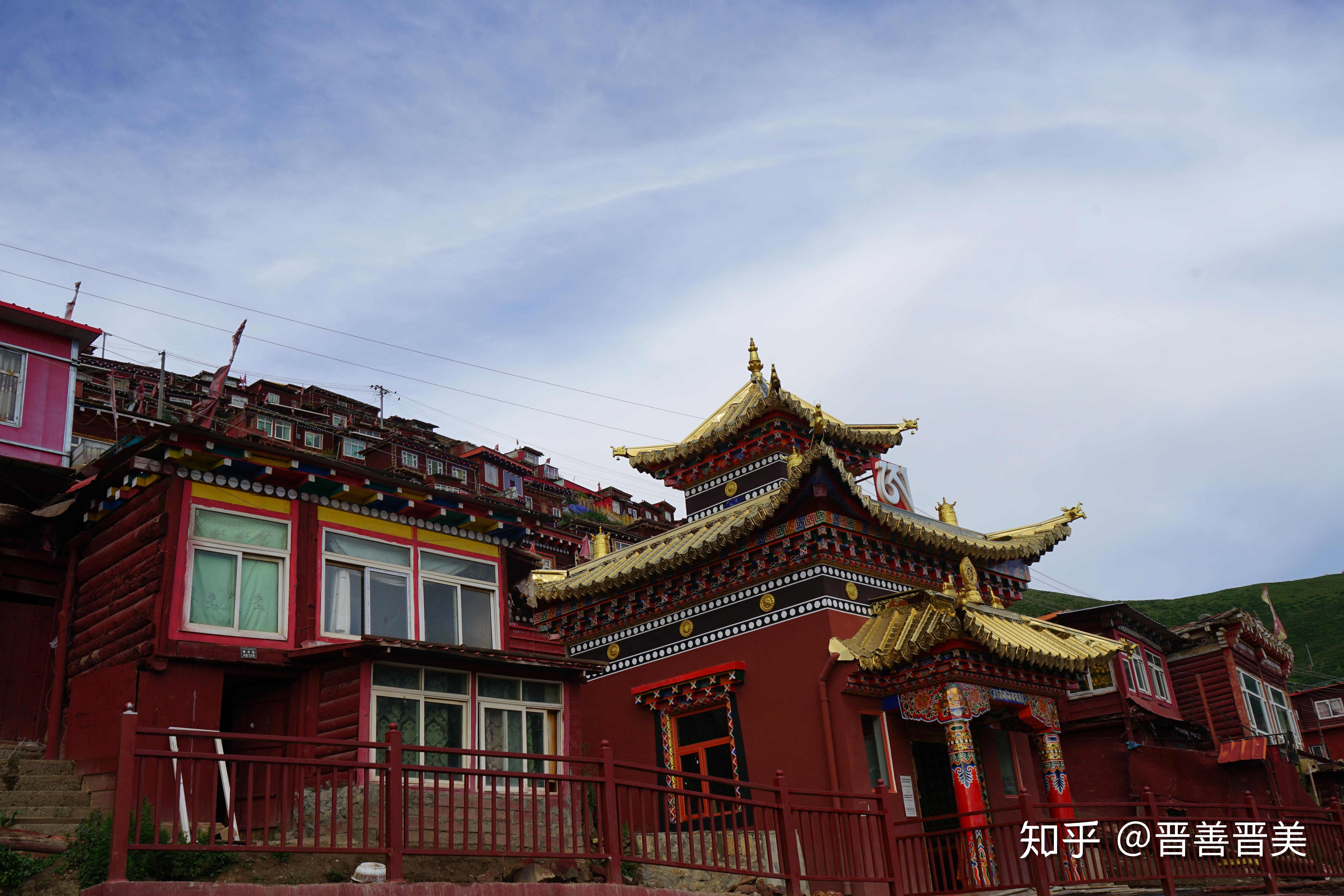 色达五明佛学院世界上最大的藏传佛学院