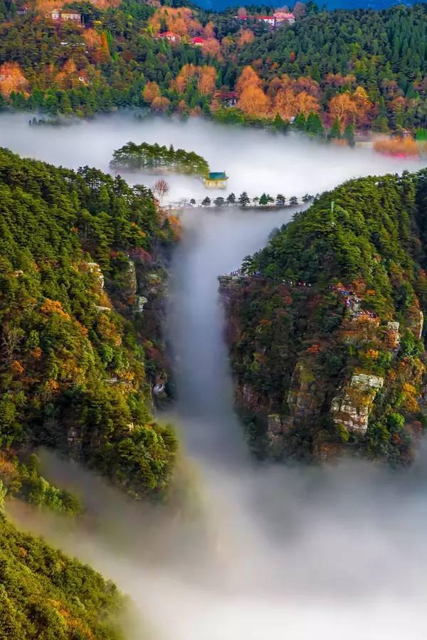 一位曾活跃在中国近代史舞台的无名洋巨人·贰·避暑胜地庐山牯岭的洋