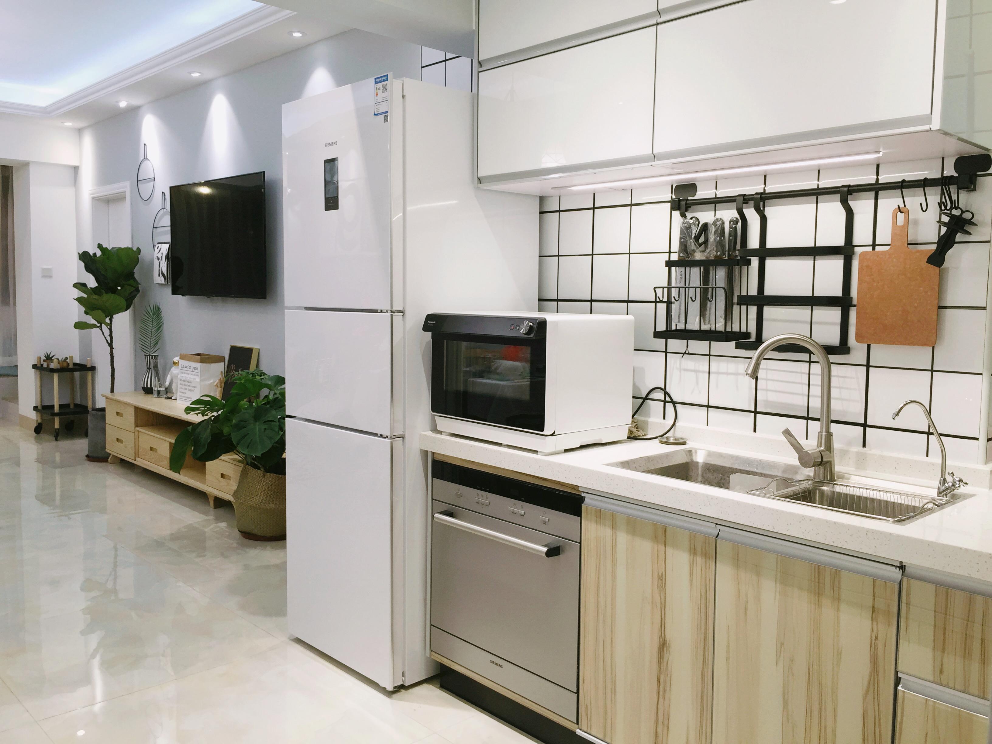 冰箱买几个门的比较好?