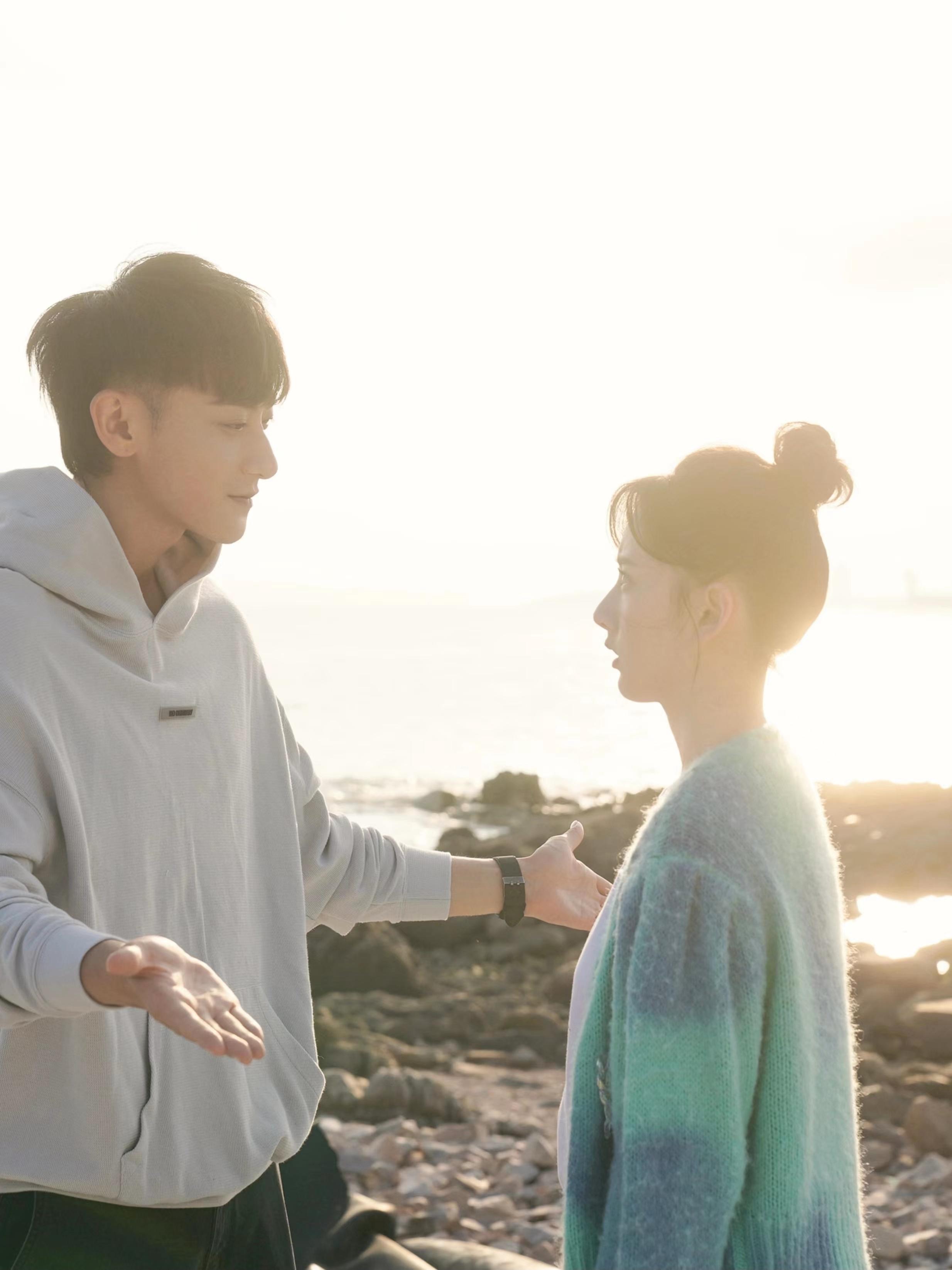 才不要和老板谈恋爱搞笑男和搞笑女的恋爱穿搭