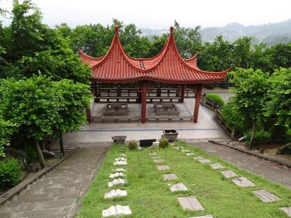 重庆九龙坡区龙居山陵园地址及价格怎么样