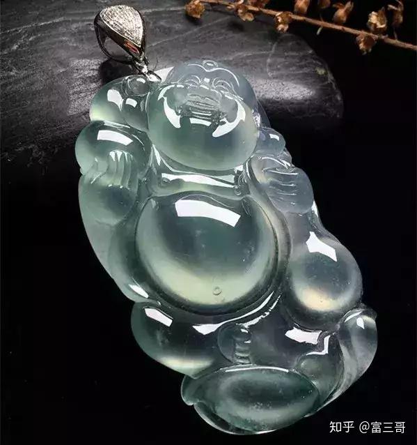翡翠佛公和观音是不能随便戴的! 如何选择很重要! - 知乎