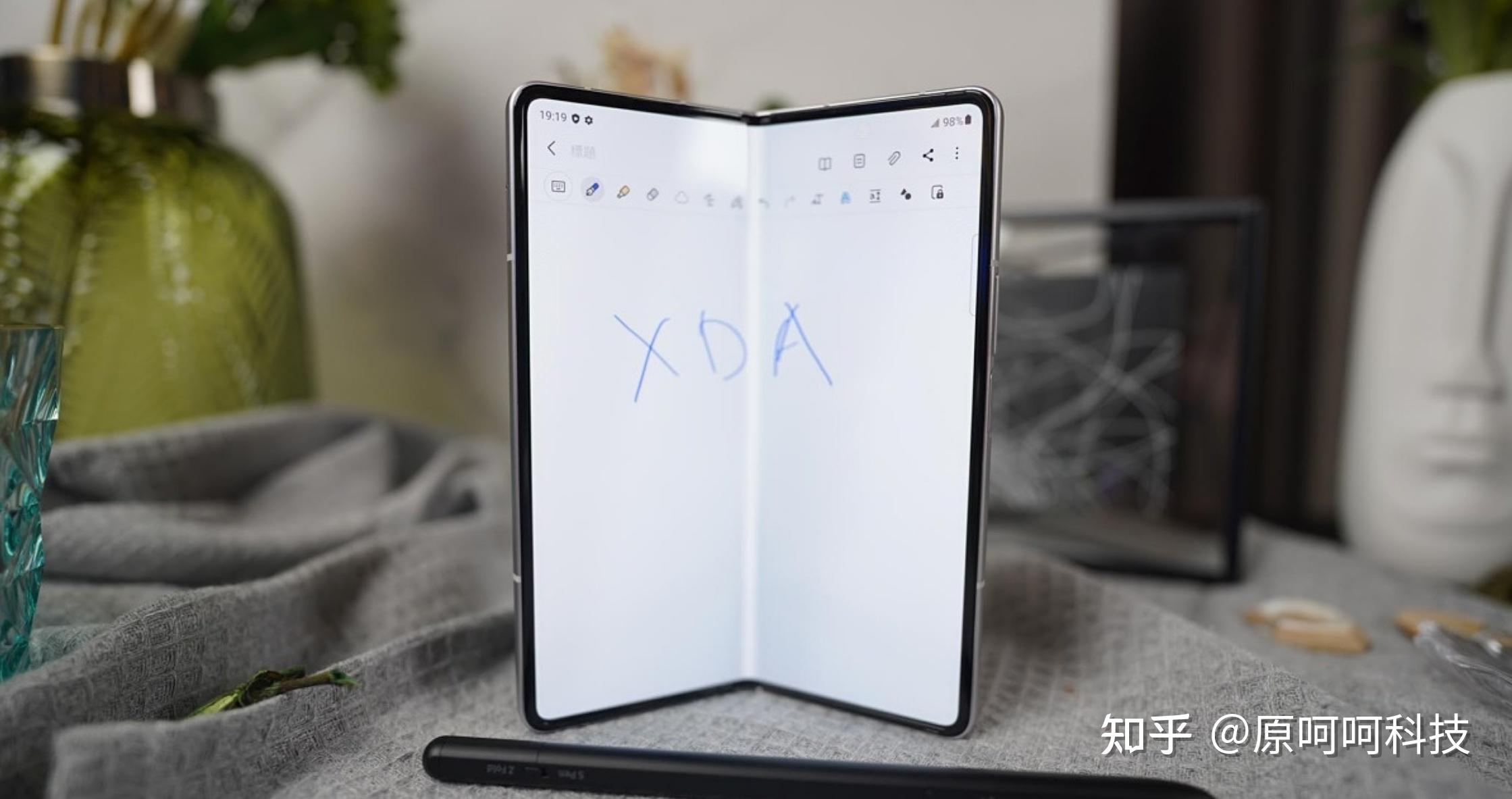 華為 mate xs 2 vs 三星 galaxy z fold 3:價格