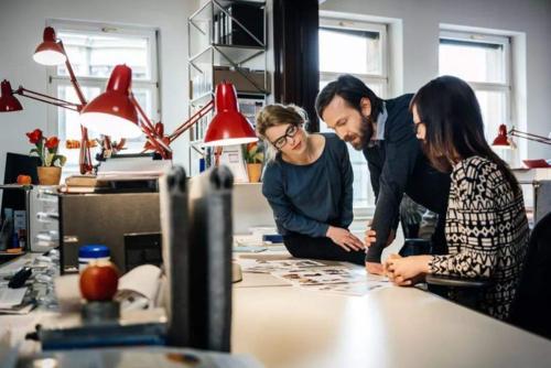 入职外企工作英语口语听力怎么提高