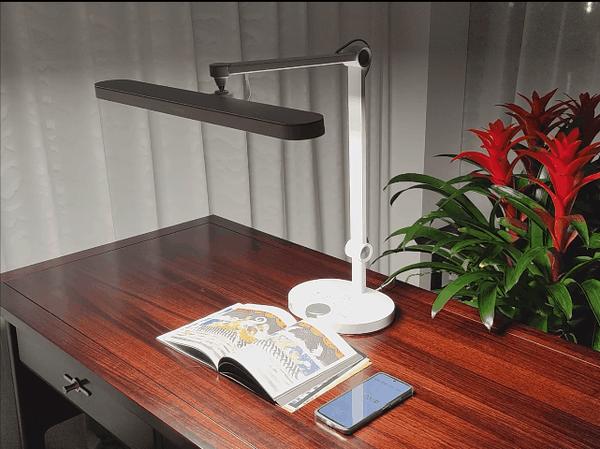 霍尼韦尔智能台灯x5上手体验专业的家用护眼台灯