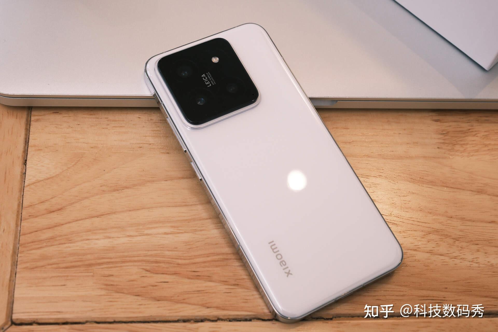 骁龙8gen3,徕卡summilux加持,看看小米14和华为人像拍照谁厉害 - 知乎