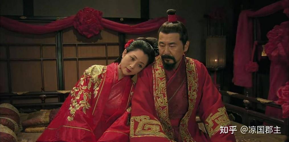 二,这就是花蕊夫人,一个美貌,风骨,才艺都超小周后的绝色尤物!