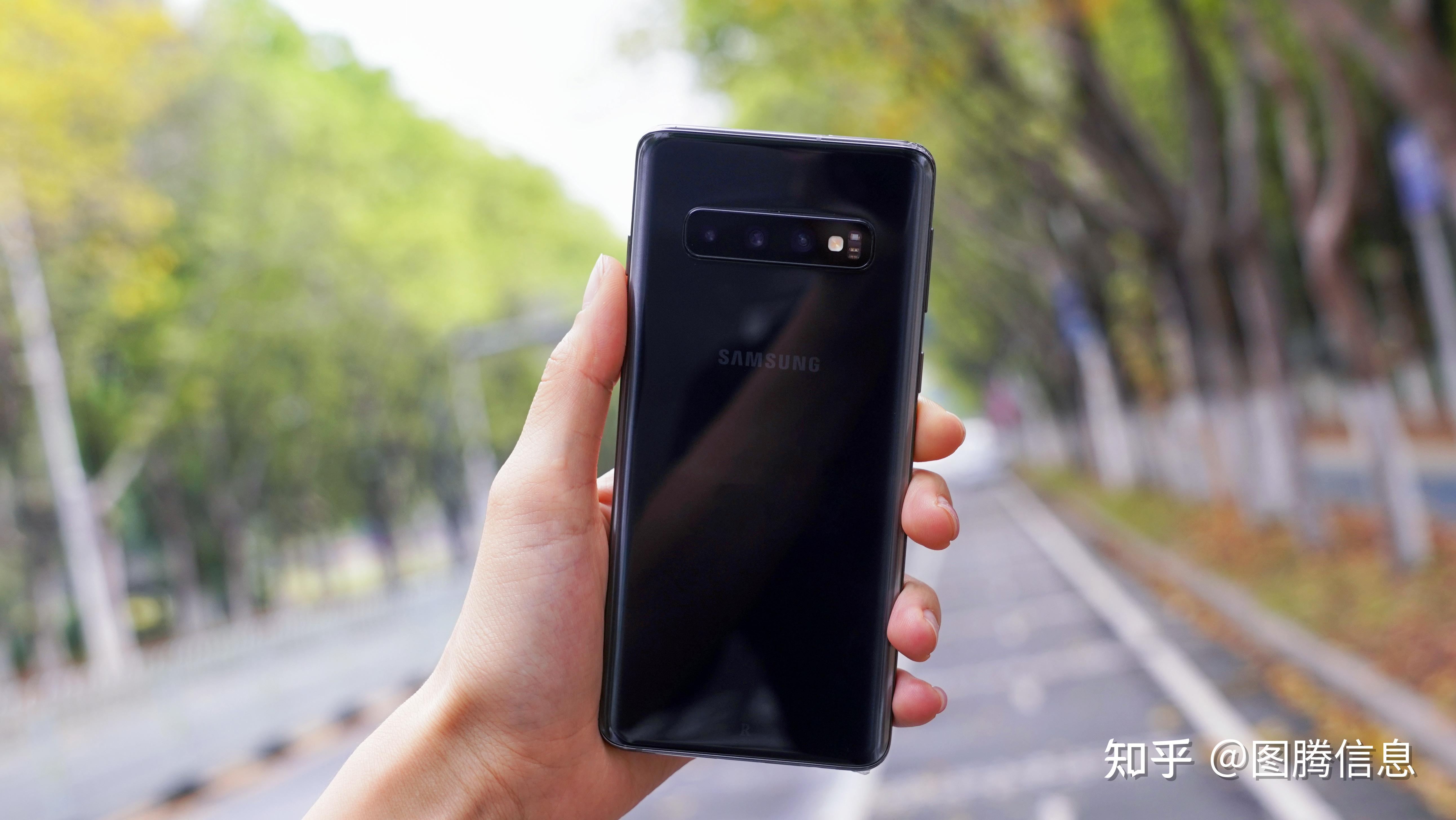 首次出现在s10上的横向防爆盾设计,今天看起来还是那么和谐漂亮.