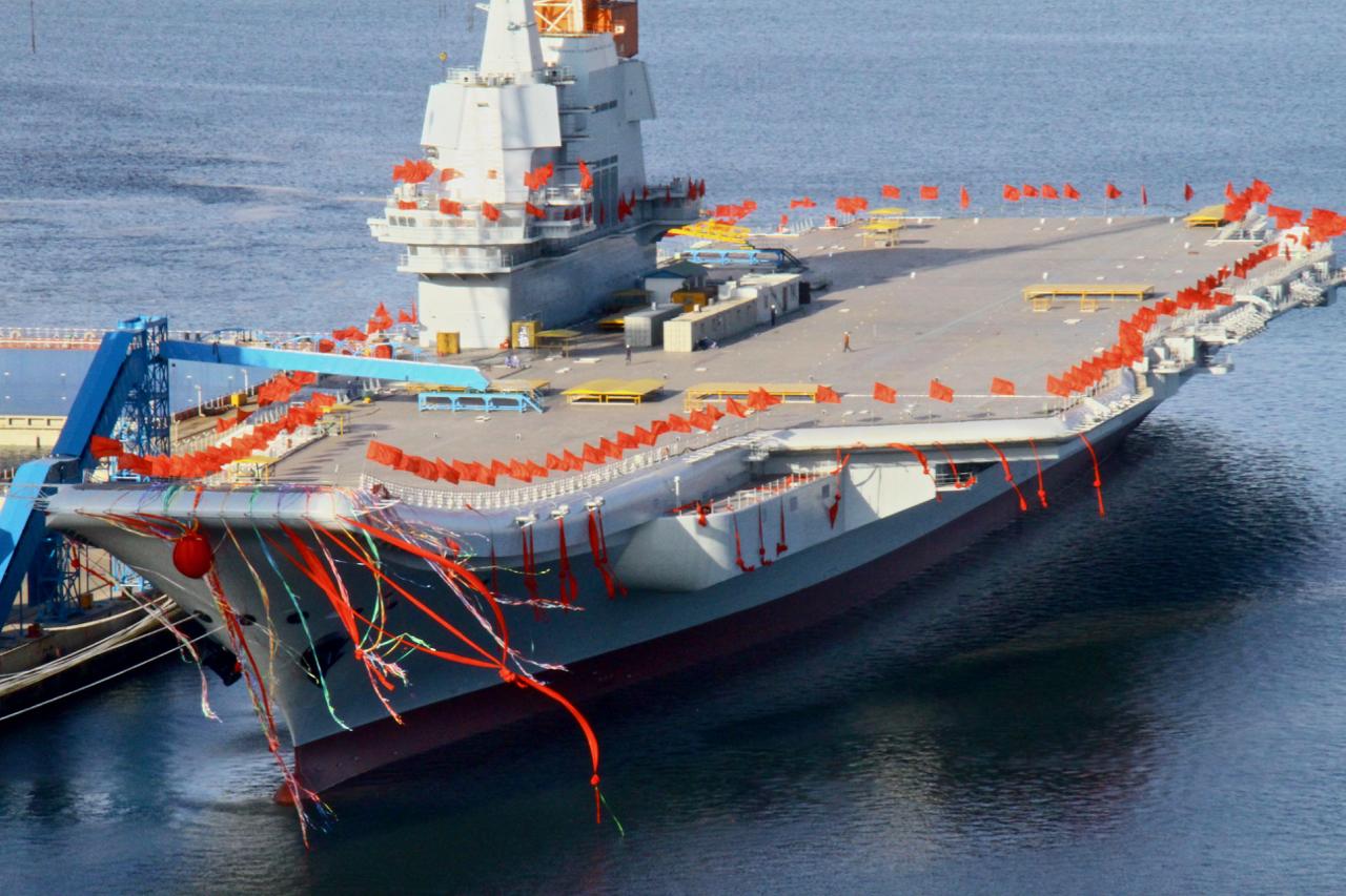 国产航母完成第二次海试 已返回大连造船厂|国产航母|造船厂|大连_新浪新闻