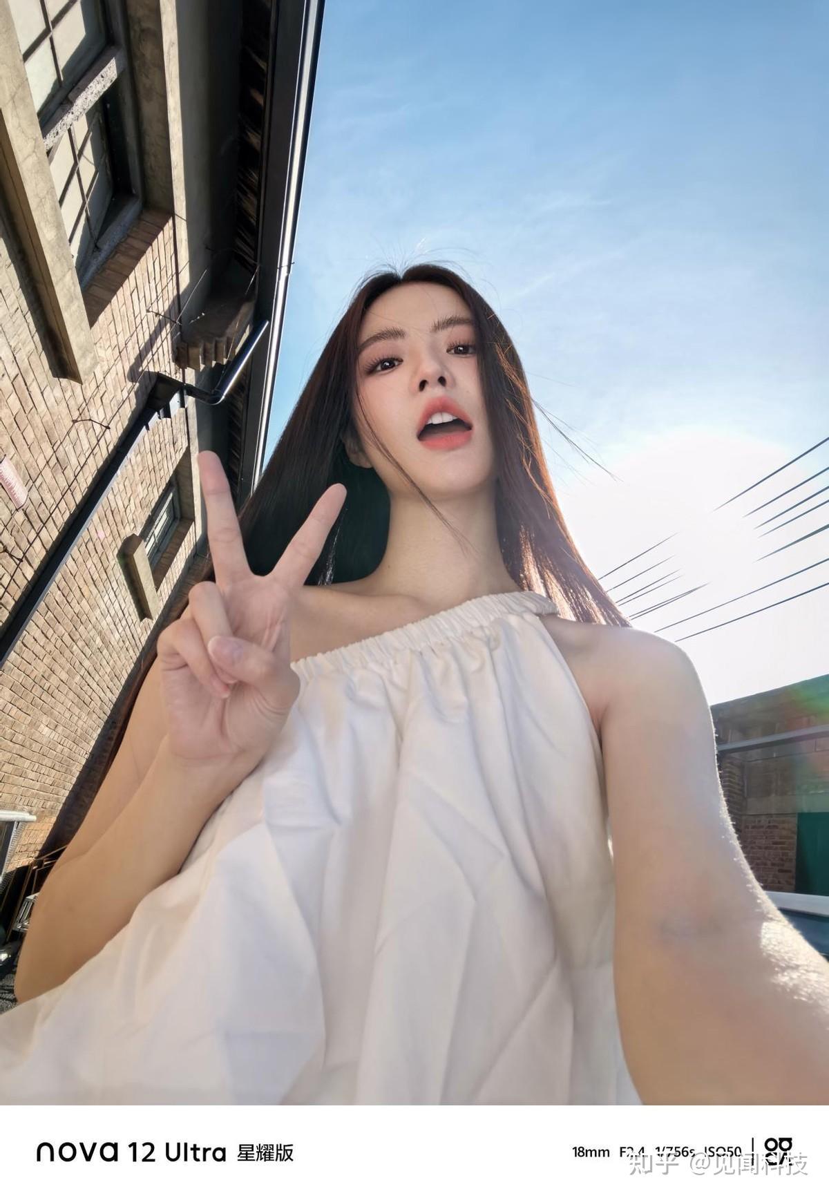 除了看重颜值,年轻朋友还对影像拍照有着不小的要求.