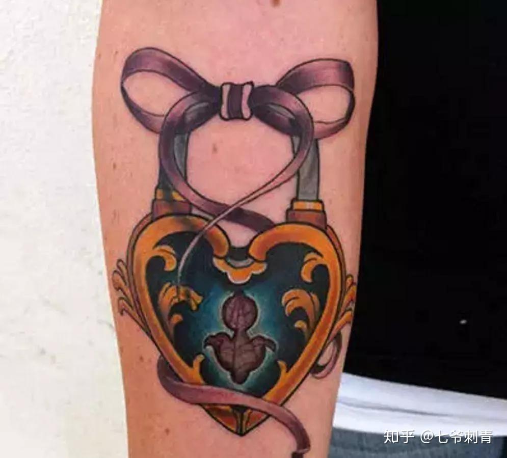 重庆纹身纹身培训锁纹身图案只有你的钥匙可以打开