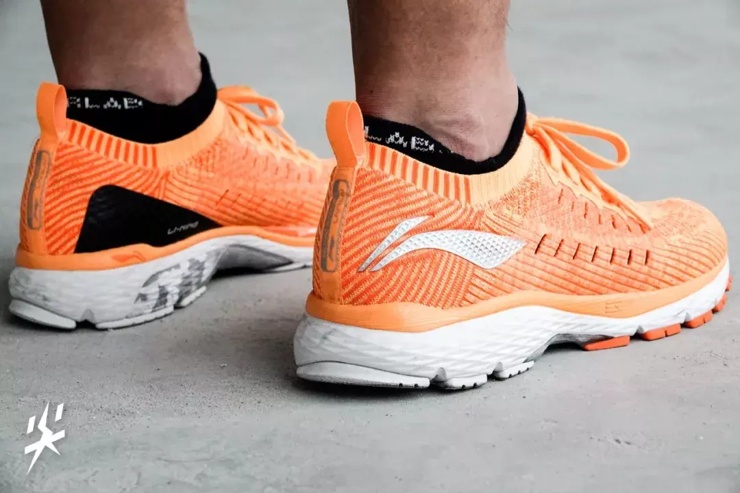 尖货opinion李宁战斧评测国产旗舰稳定跑鞋靠谱么