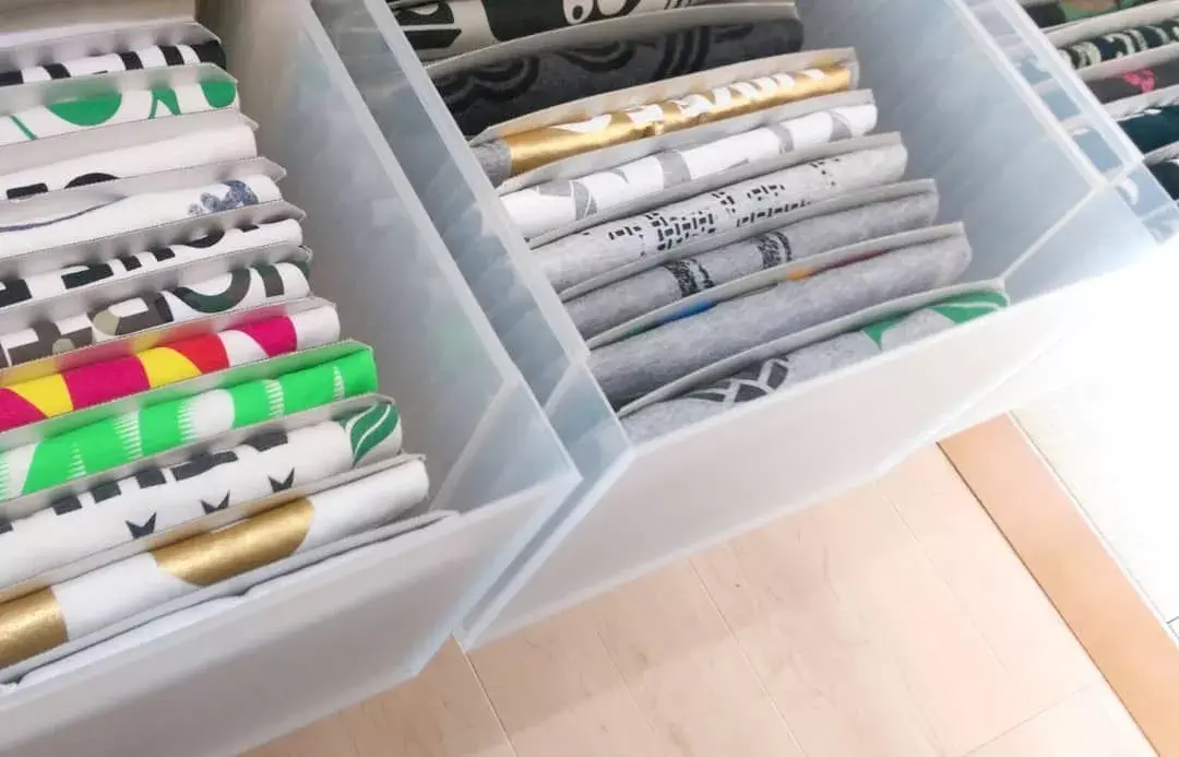 日本主妇的强迫症衣柜收纳术不只多塞50件衣服还能10秒换季