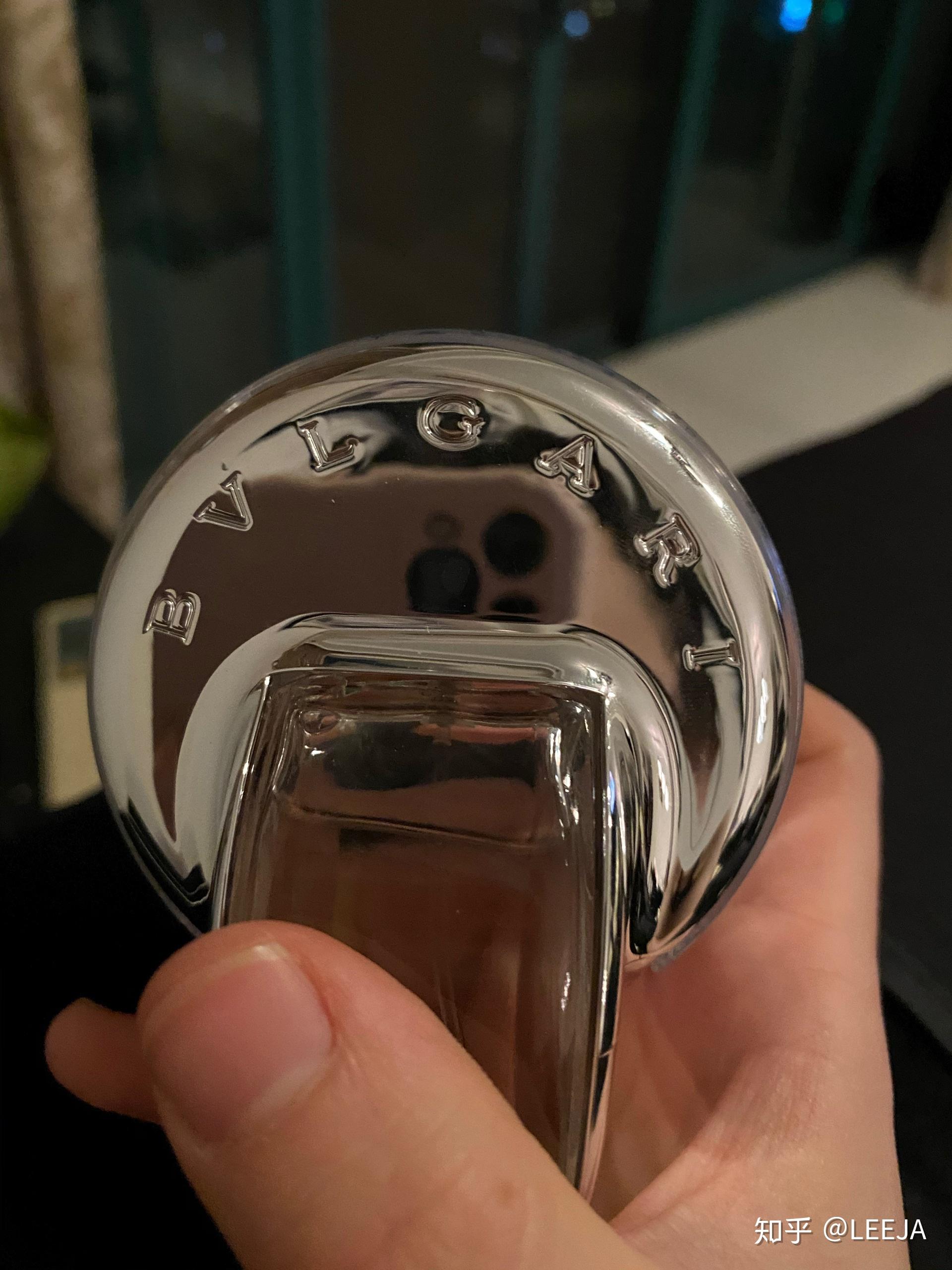 求大神鉴别宝格丽晶莹淡香水