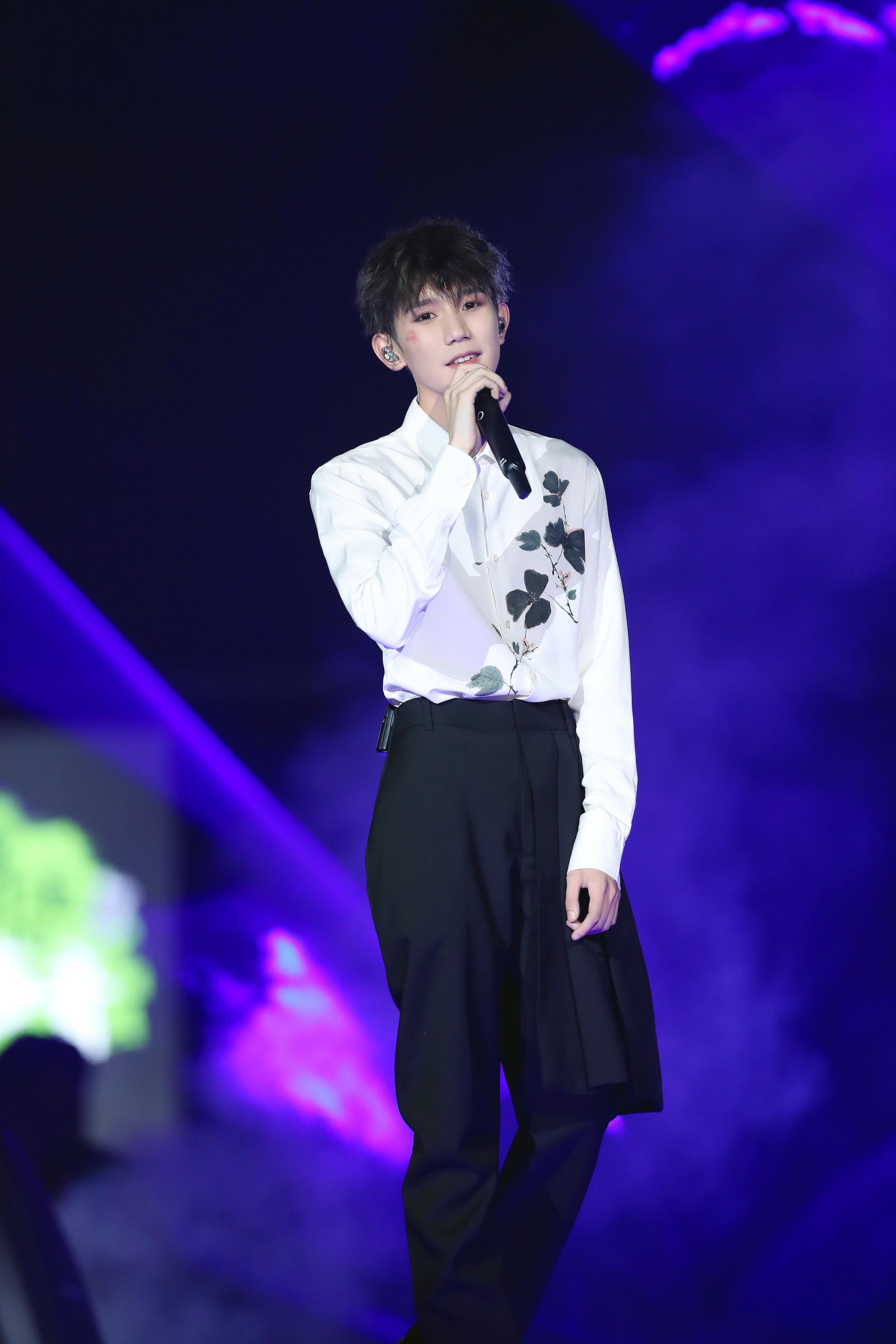 评价一下王源2019源南京演唱会