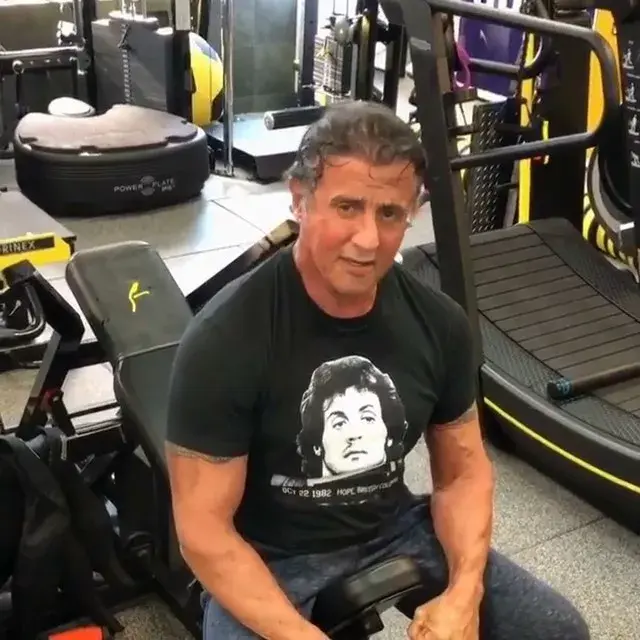 "国民岳父"史泰龙和"州长"施瓦辛格,是竞争了20年的老对手,同为好莱坞