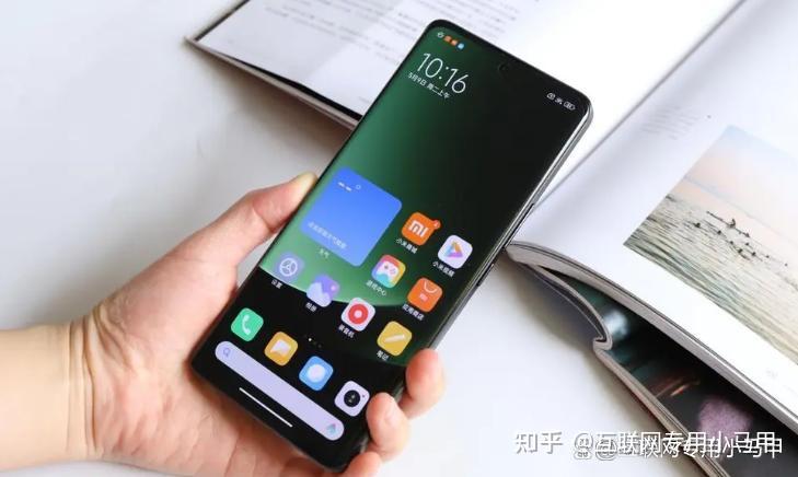 小米手机哪款性价比高？2024最建议买这3款小米手机，来围观
