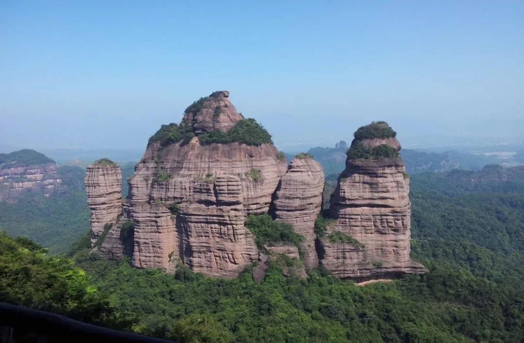 变质岩地貌之旅