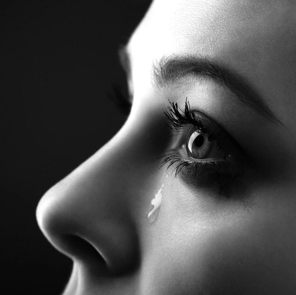 我们的国人在外国遭遇如此悲惨的事揪心气愤何时能解脱