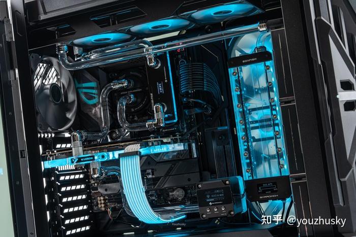 ROG 创世神分体水冷装机展示 —— HYPERION GR701冰蓝大道 - 知乎