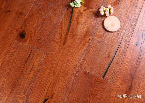 单独换一块木地板|干货丨别墅装修中实木地板的安装铺设过程，先安装衣柜还是木地板