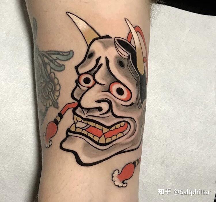 他从事纹身工作50余年,被誉为日本纹身界的传奇人物.