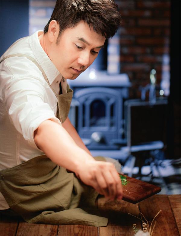 「首席服务官」林依轮,从舞台到灶台