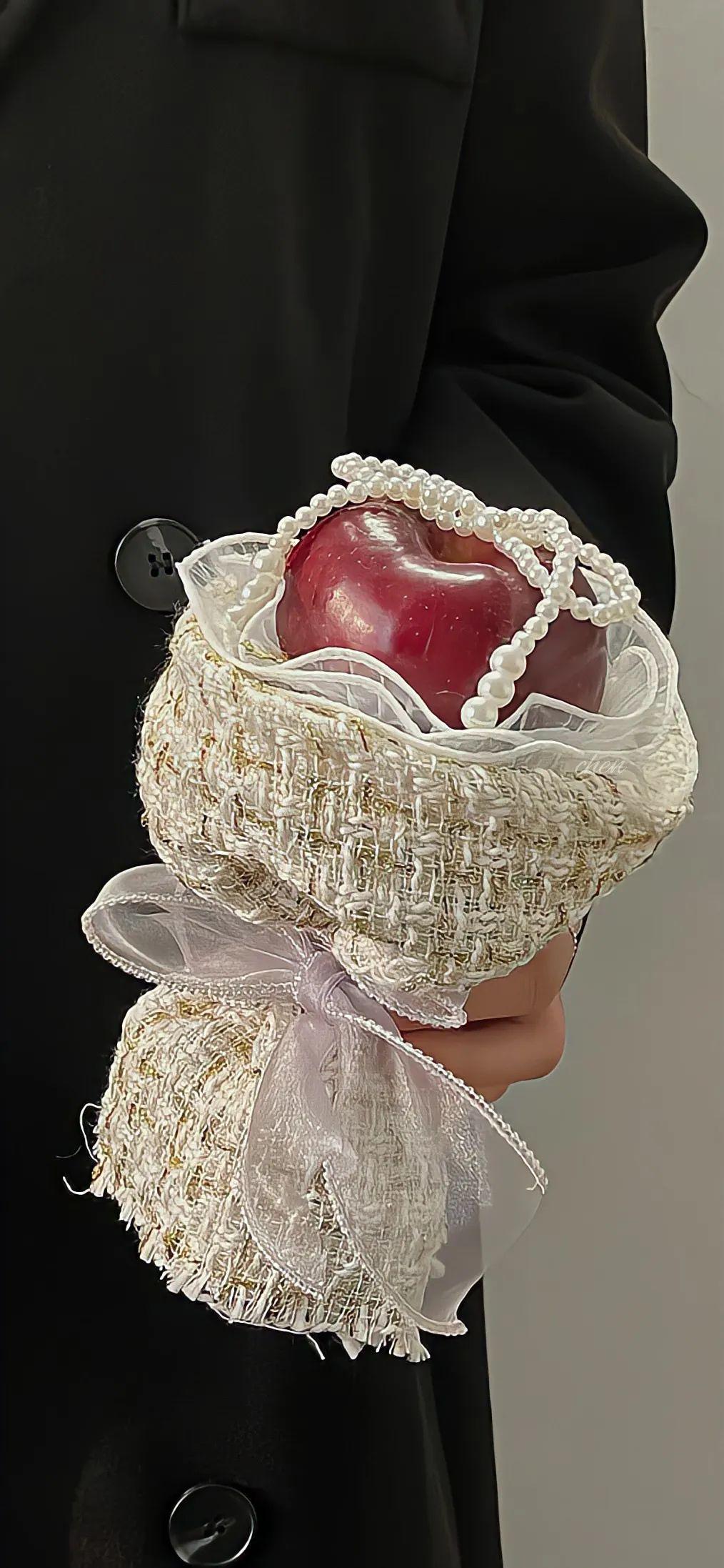 来一组高清无水印的ins风格壁纸 - 知乎