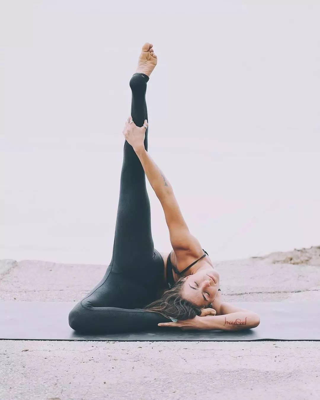 为什么瑜伽被誉为不流汗燃烧脂肪的一种减肥方法