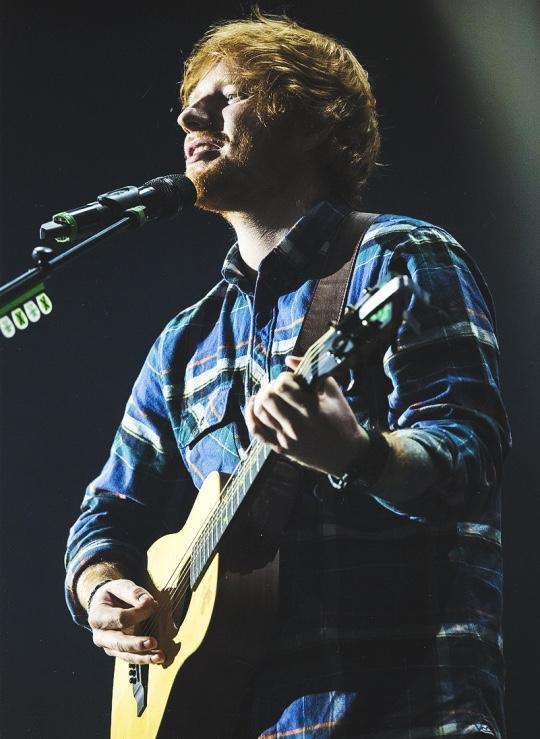 知乎上有edsheeran的粉丝吗为什么喜欢他最喜欢他的哪首歌