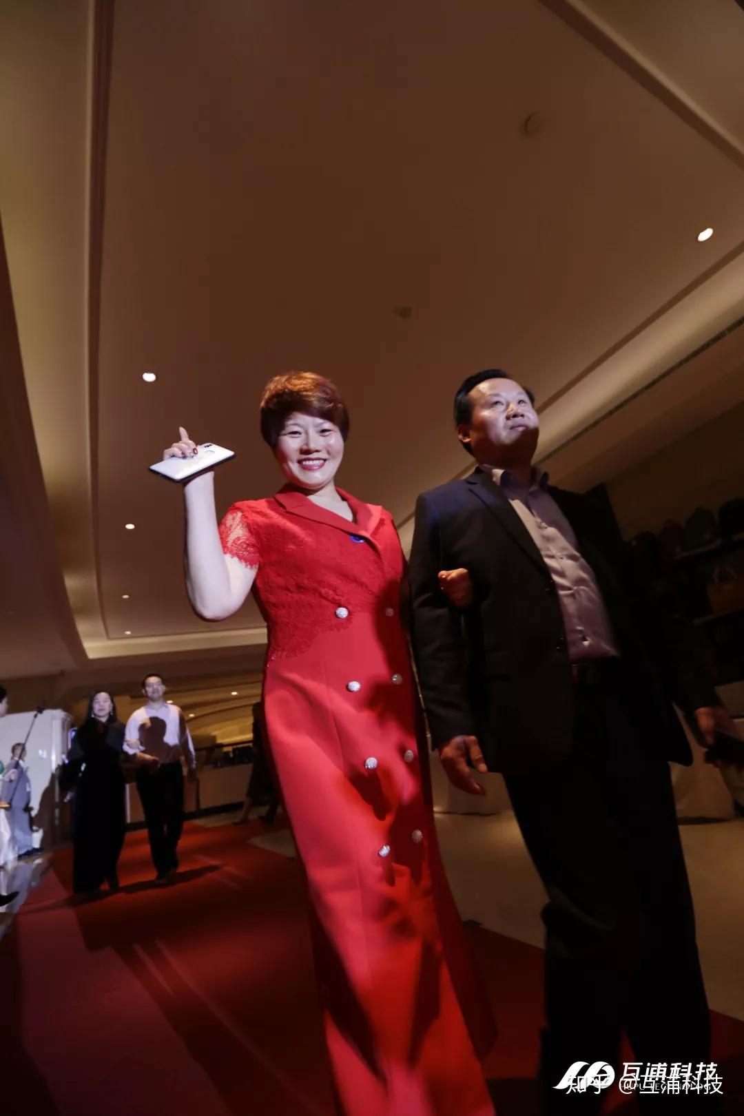 华丽之夜邀您共享互联网行业的饕餮盛宴