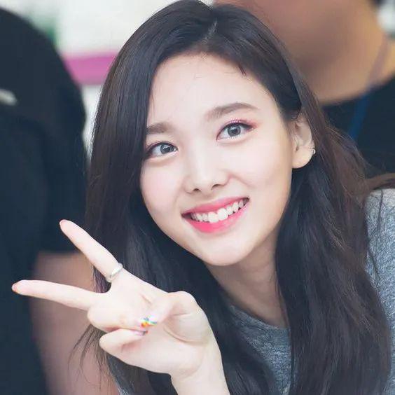 头像| twice 林娜琏合集 - 知乎